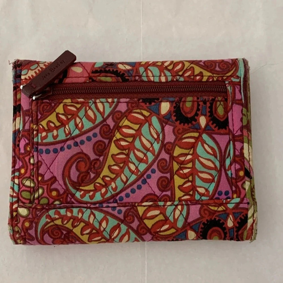 Vera Bradley Bi Fold Wallet ID Pocket Card Slots Quilted Magenta Red Blue - Picture 3 of 8